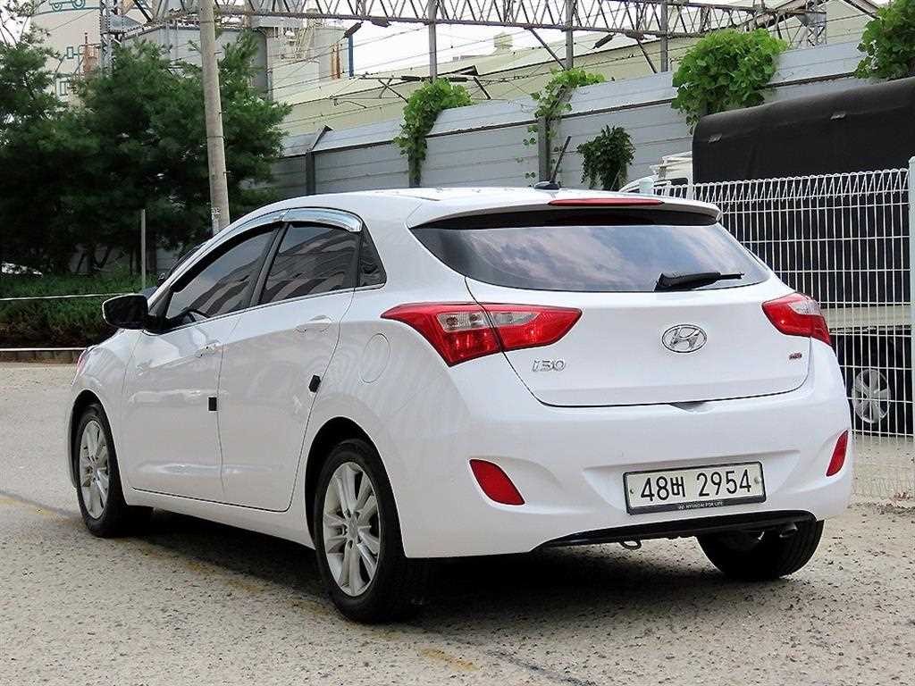 현대 i30 뉴 i30 1.6 GDI 이미지 3