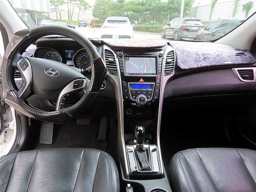 현대 i30 뉴 i30 1.6 GDI 이미지 7