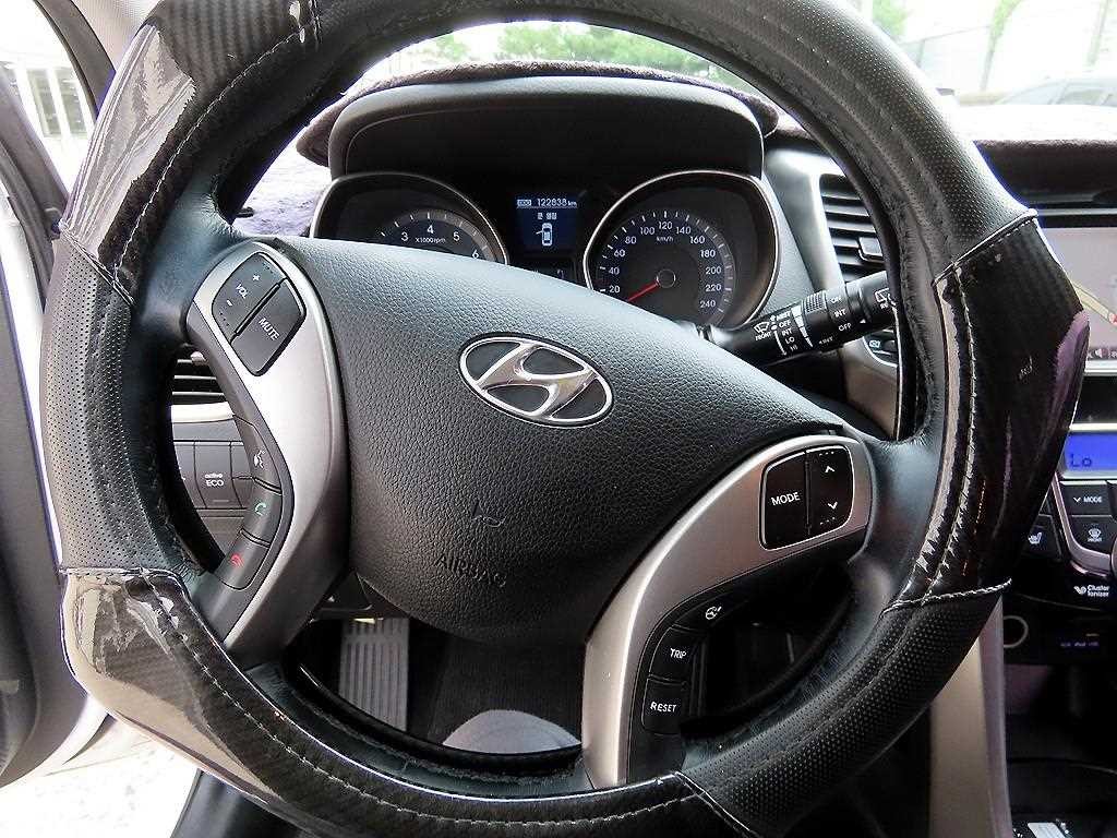 현대 i30 뉴 i30 1.6 GDI 이미지 8