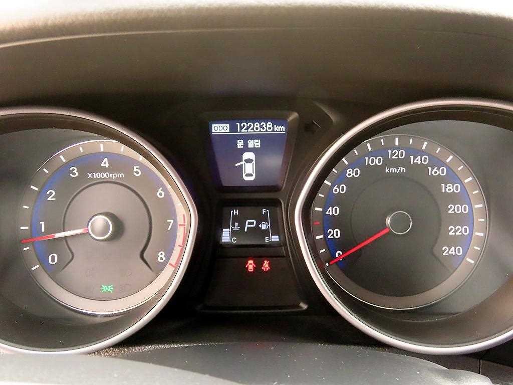 현대 i30 뉴 i30 1.6 GDI 이미지 9