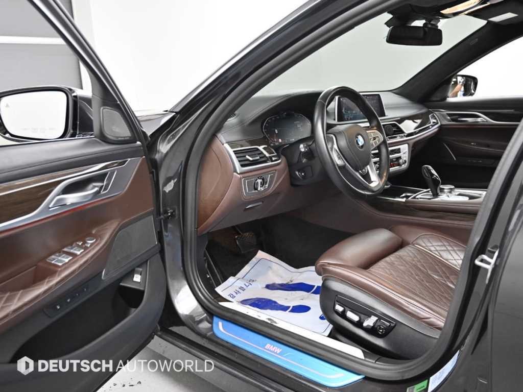 BMW 7시리즈 7시리즈 (G11) 730d xDrive 디자인 퓨어 엑설런스 이미지 11
