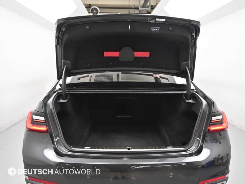 BMW 7시리즈 7시리즈 (G11) 730d xDrive 디자인 퓨어 엑설런스 이미지 19