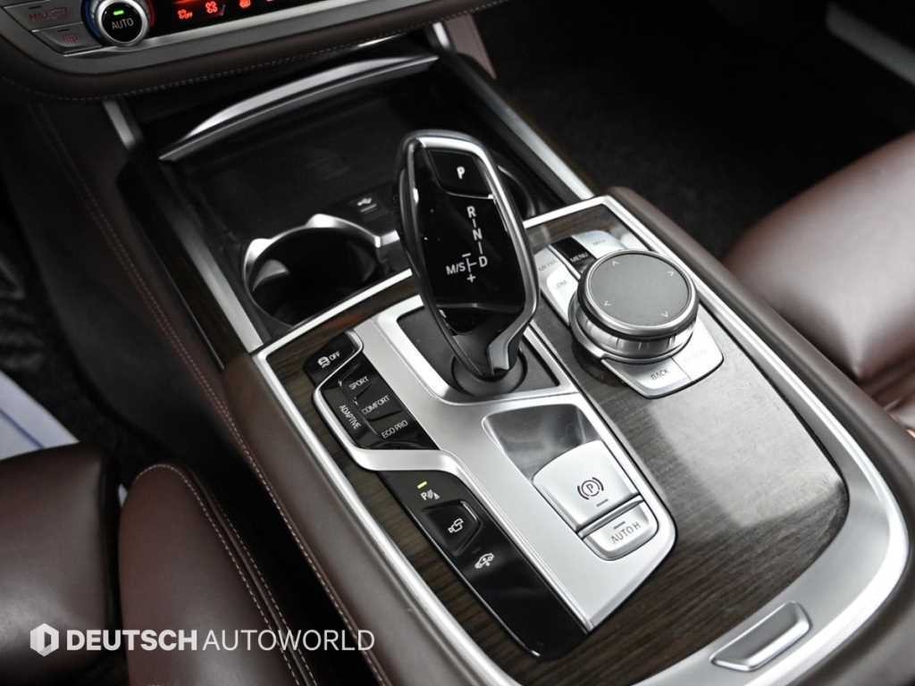 BMW 7시리즈 7시리즈 (G11) 730d xDrive 디자인 퓨어 엑설런스 이미지 9