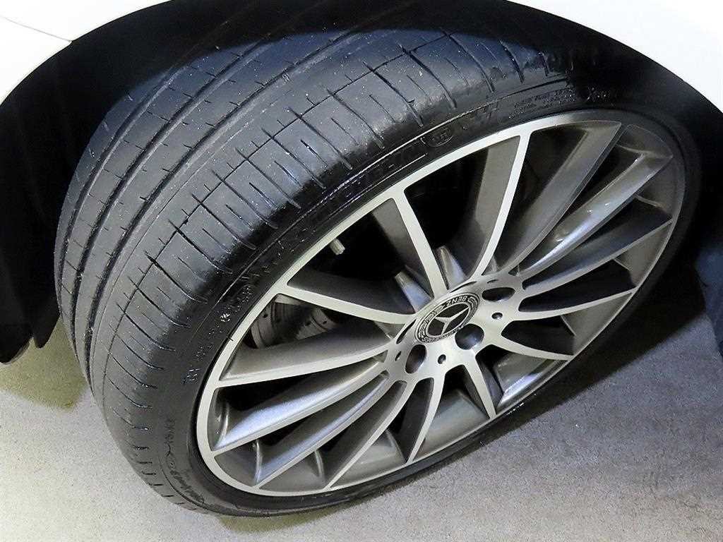 벤츠 E 클래스 E-클래스 W213 E350 4MATIC AMG LINE 이미지 20