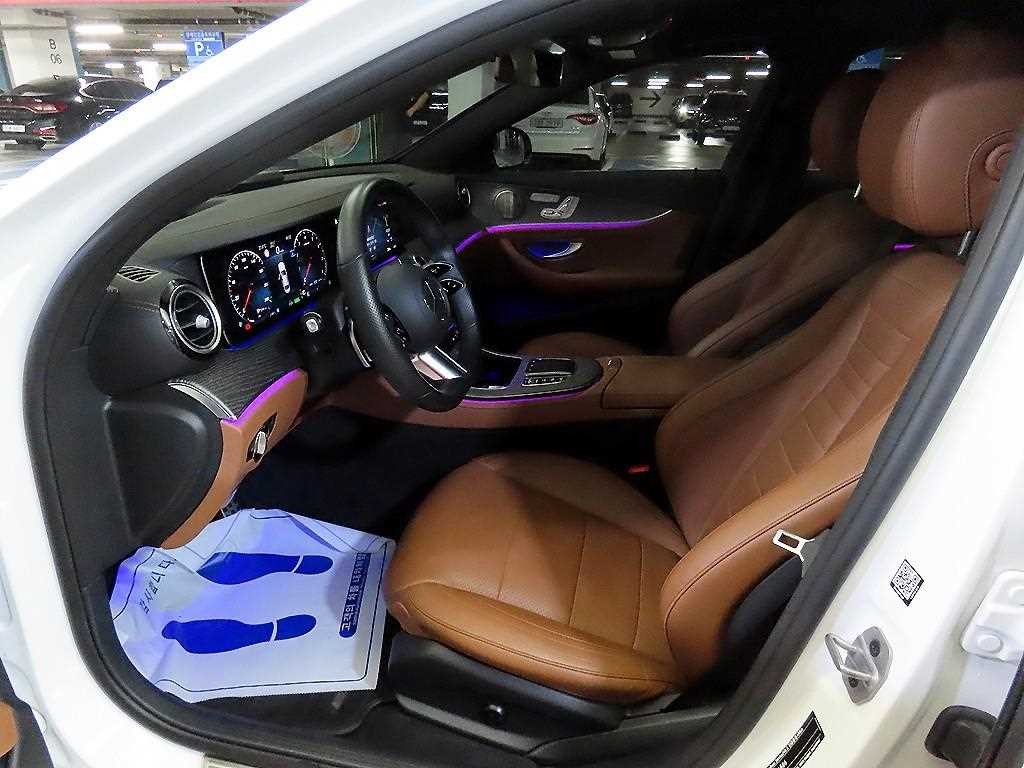 벤츠 E 클래스 E-클래스 W213 E350 4MATIC AMG LINE 이미지 6
