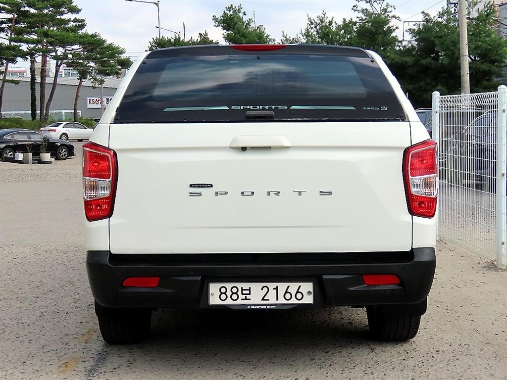 KG모빌리티(쌍용) 렉스턴 렉스턴 스포츠 4WD 디젤 2.2 프레스티지 이미지 4
