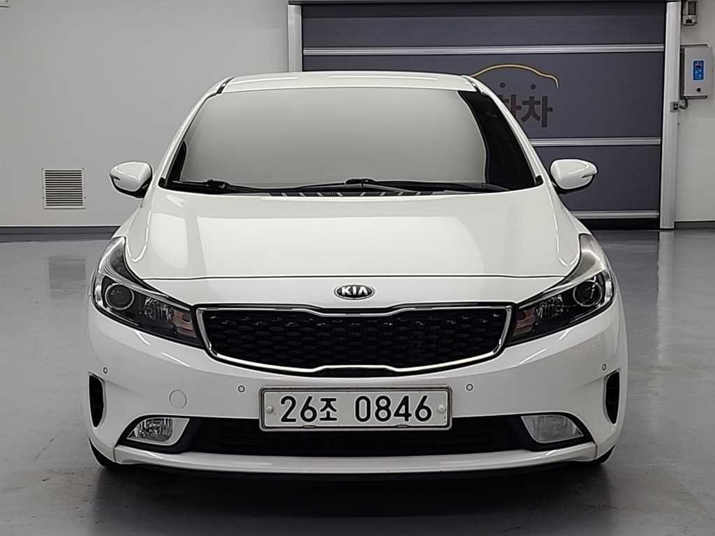 기아 K3 더뉴 K3 1.6 VGT 프레스티지 기본형 이미지 2
