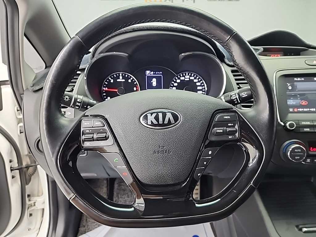 기아 K3 더뉴 K3 1.6 VGT 프레스티지 기본형 이미지 9