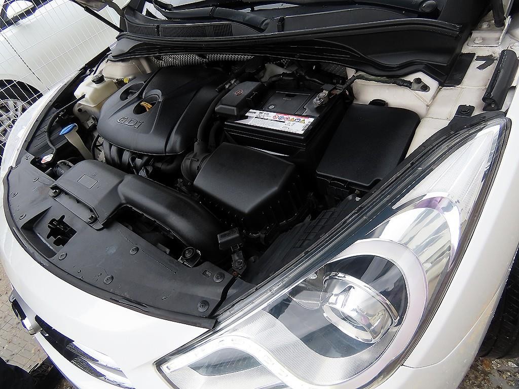 현대 i40 i40Saloon 2.0 GDI PREMIUM 이미지 18