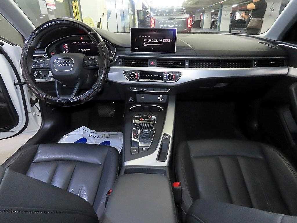 아우디 A4 A4 (B9) 40 TFSI 이미지 10