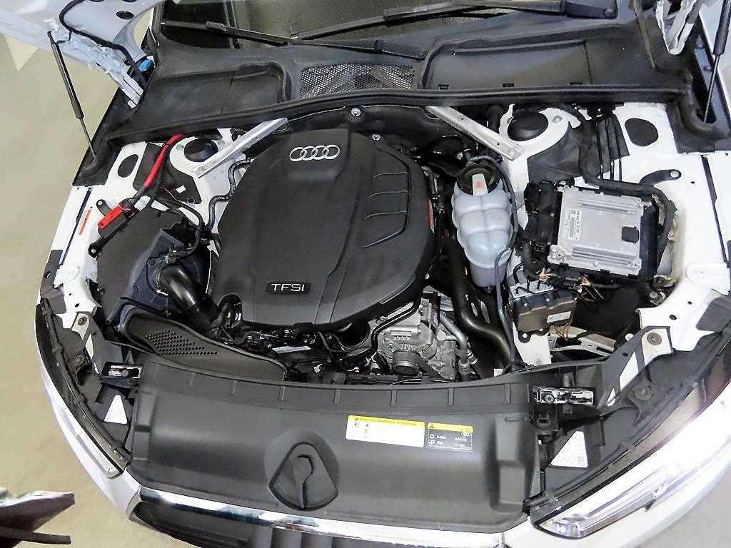 아우디 A4 A4 (B9) 40 TFSI 이미지 18