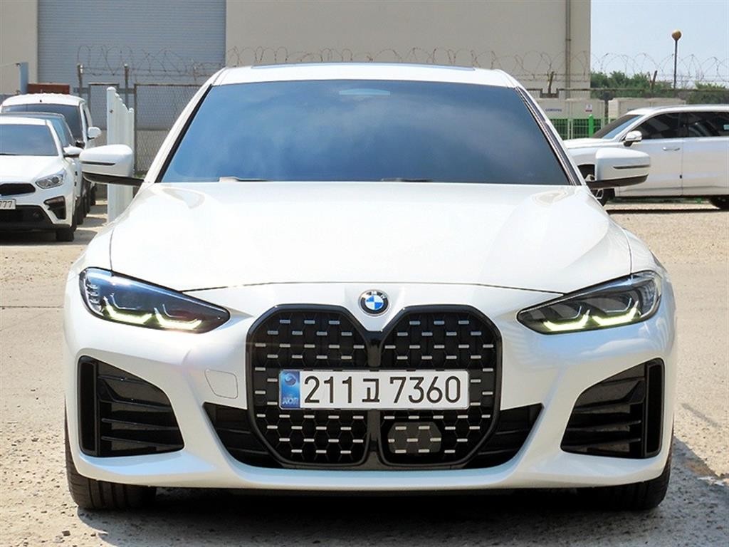 BMW 4시리즈 4시리즈 (G22) 420i 그란쿠페 M 스포츠 이미지 1