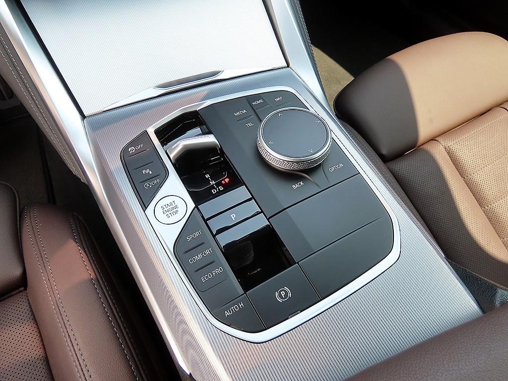 BMW 4시리즈 4시리즈 (G22) 420i 그란쿠페 M 스포츠 이미지 11