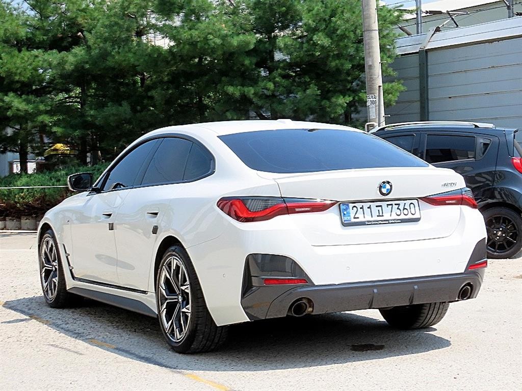 BMW 4시리즈 4시리즈 (G22) 420i 그란쿠페 M 스포츠 이미지 3