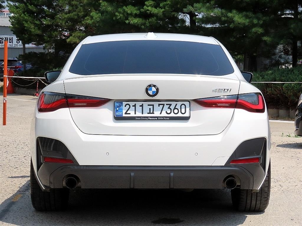 BMW 4시리즈 4시리즈 (G22) 420i 그란쿠페 M 스포츠 이미지 4