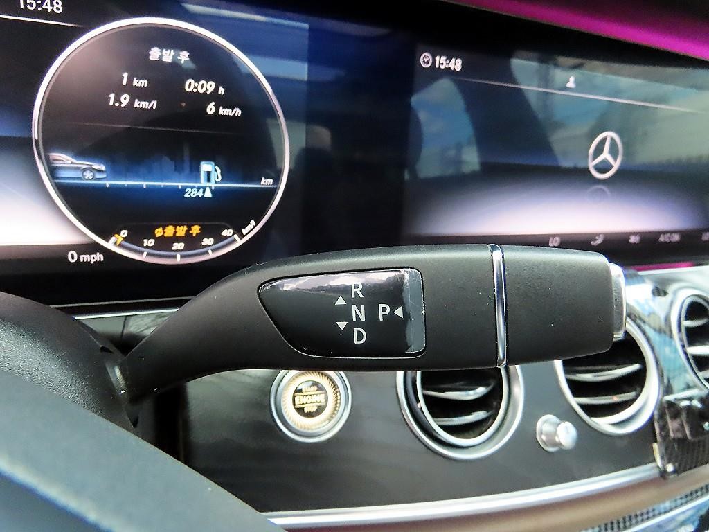 벤츠 E 클래스 E-클래스 W213 E300 4MATIC 아방가르드 이미지 10