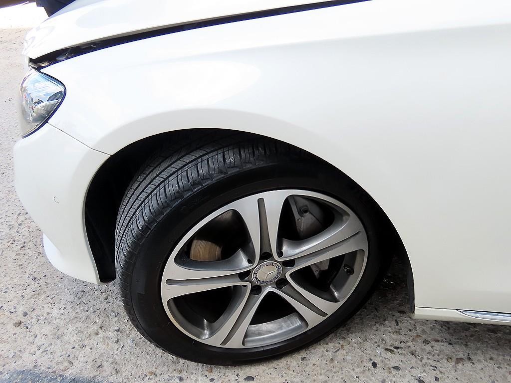 벤츠 E 클래스 E-클래스 W213 E300 4MATIC 아방가르드 이미지 20