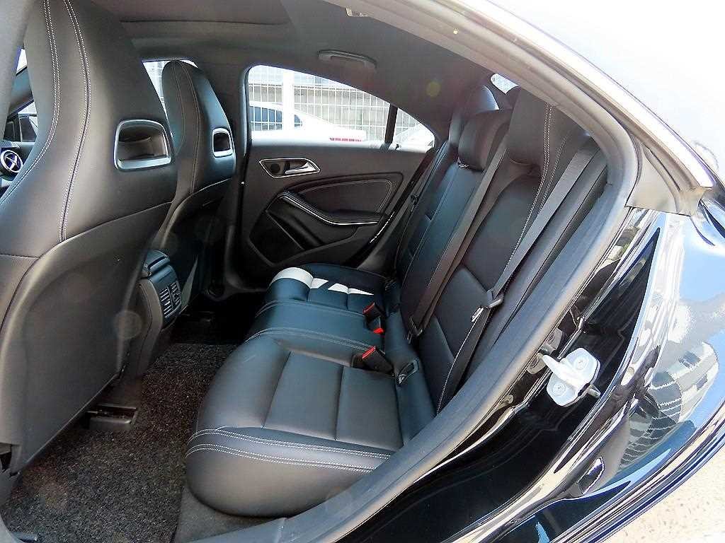 벤츠 CLA 클래스 CLA클래스 CLA 200d 이미지 6