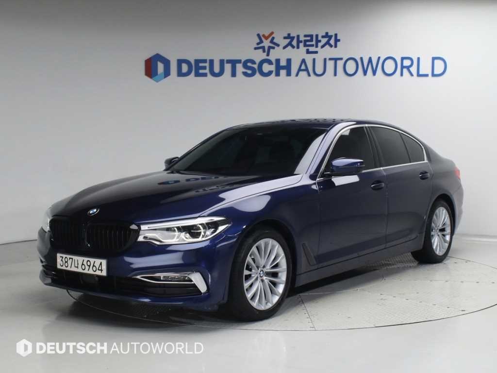 BMW 5시리즈 5시리즈 (G30) 520d 럭셔리 플러스 이미지 1