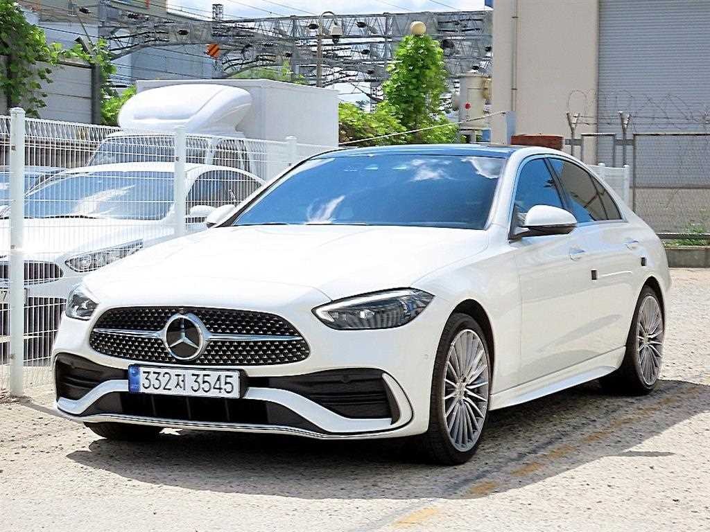 벤츠 C 클래스 C클래스 W206 C300 AMG 라인 이미지 2