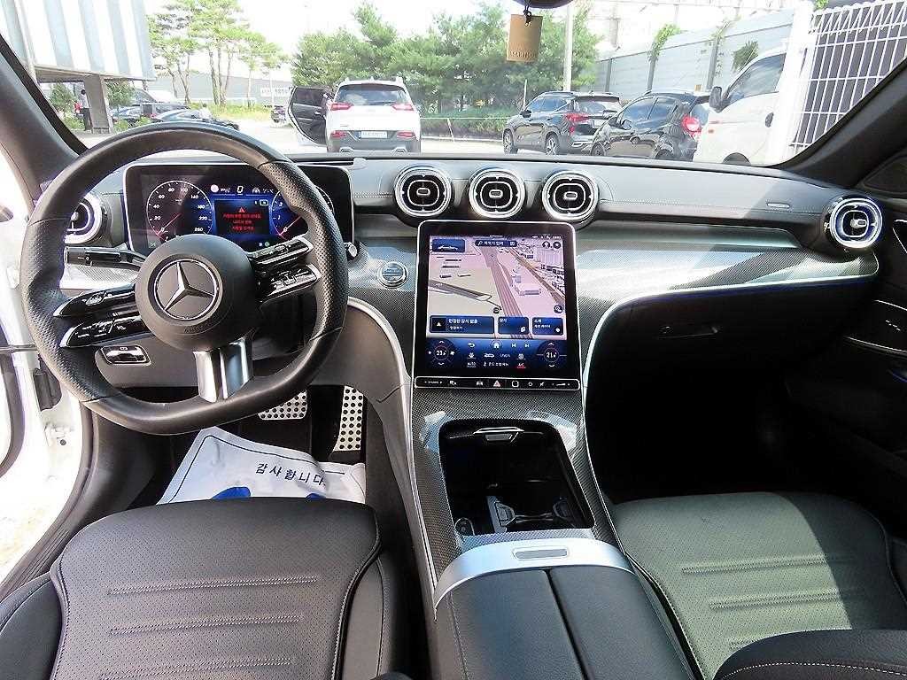 벤츠 C 클래스 C클래스 W206 C300 AMG 라인 이미지 7