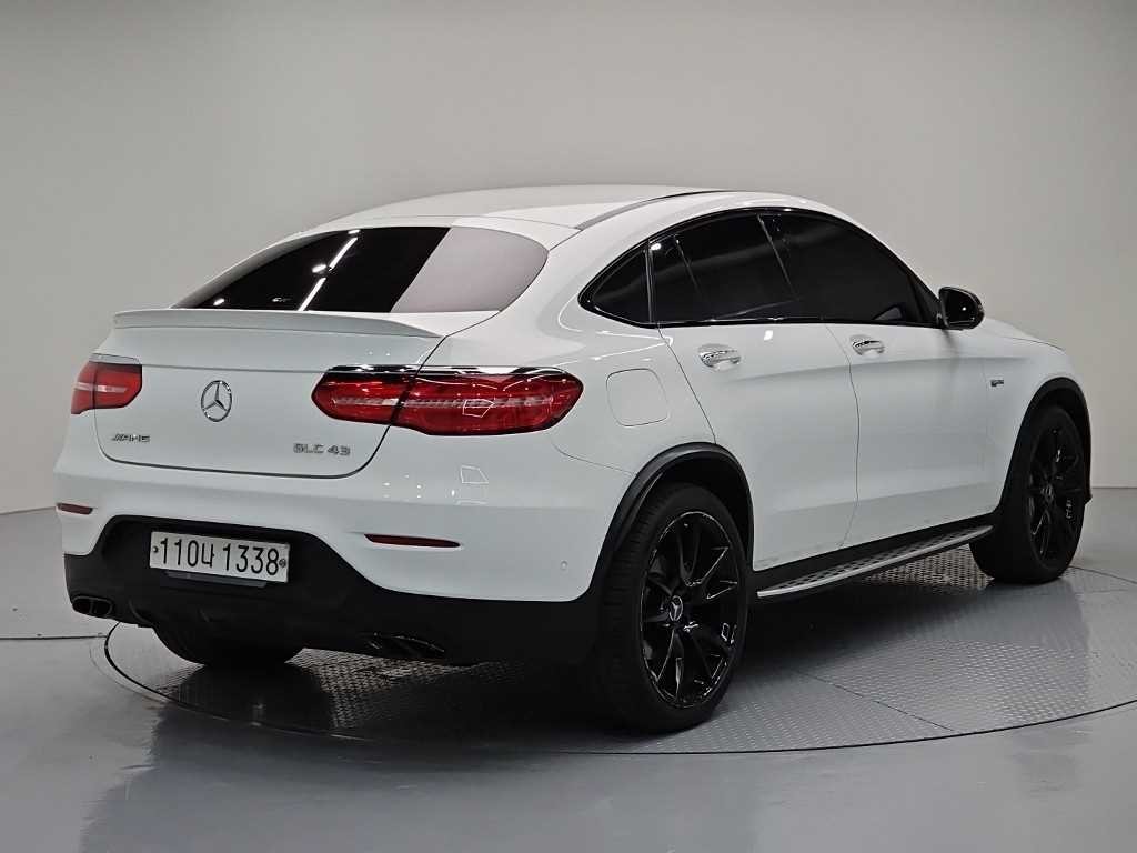 벤츠 GLC 클래스 GLC클래스 X253 AMG GLC 43 4MATIC 쿠페 이미지 4