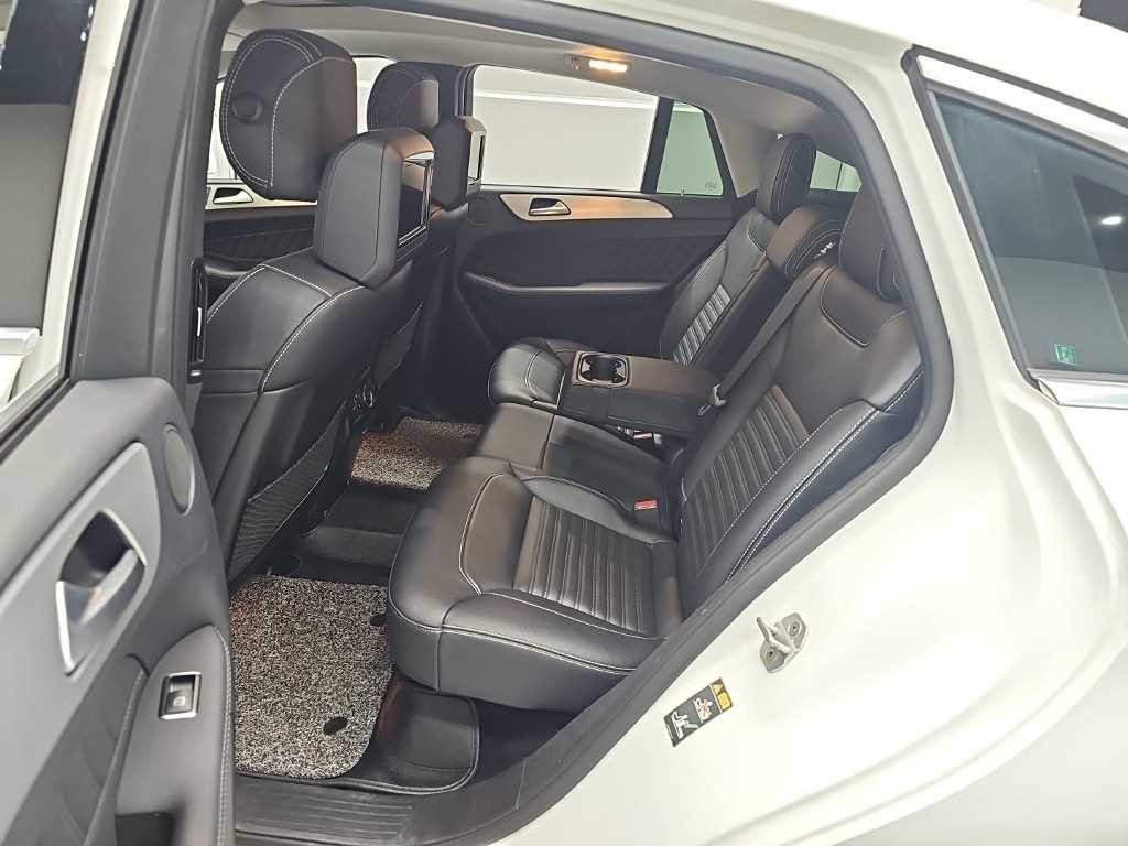 벤츠 GLE 클래스 GLE 클래스 W166 GLE 350 d 4MATIC 쿠페 이미지 12