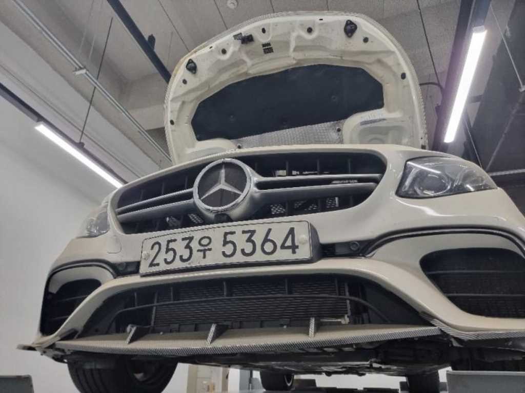 벤츠 E 클래스 E-클래스 W213 E63 AMG 4MATIC+ 이미지 1