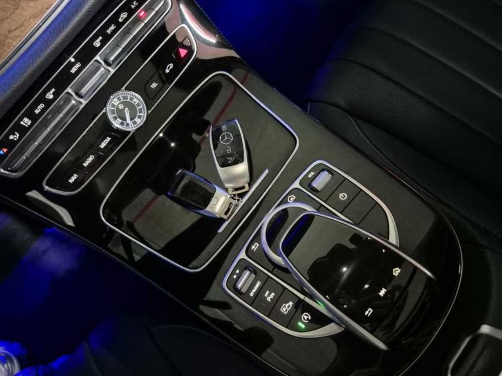 벤츠 E 클래스 E-클래스 W213 E300 4MATIC 익스클루시브 이미지 19