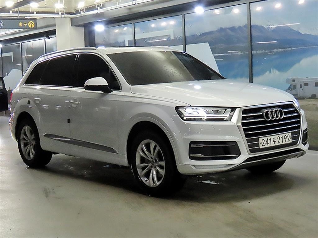 아우디 Q7 Q7 (4M) 45 TFSI 콰트로 이미지 1
