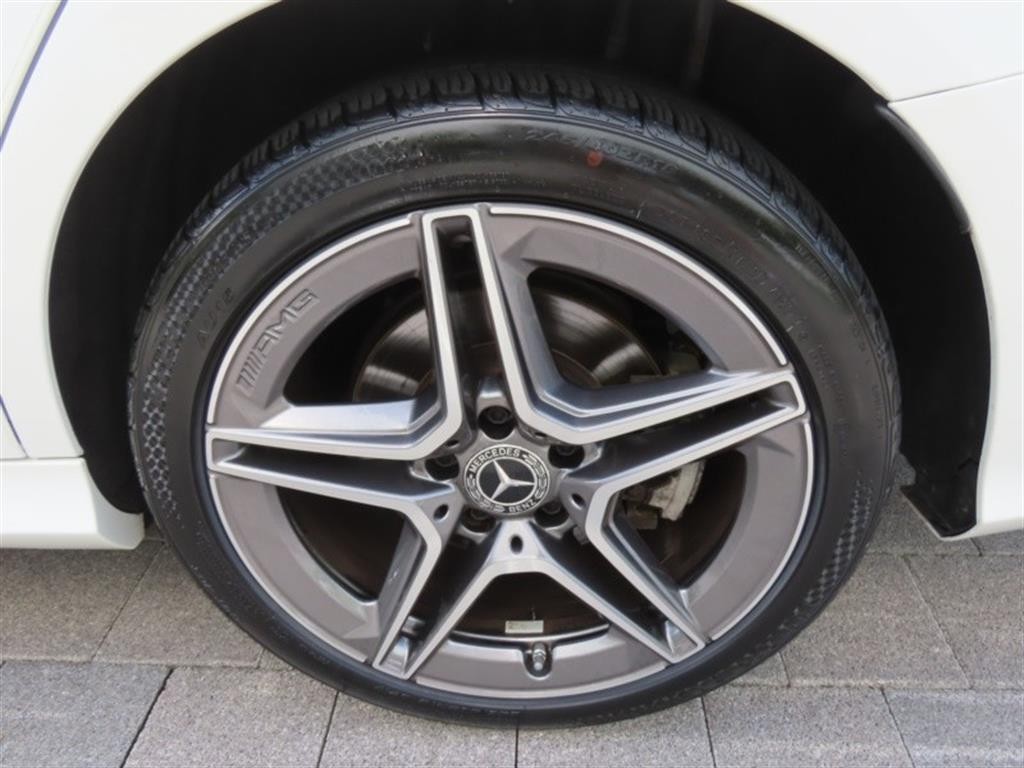 벤츠 C 클래스 C클래스 W205 C200 AMG LINE 이미지 17
