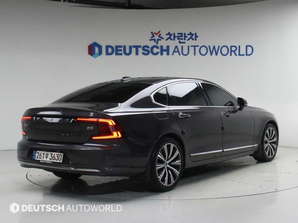 볼보 S90 B5 인스크립션 이미지 3