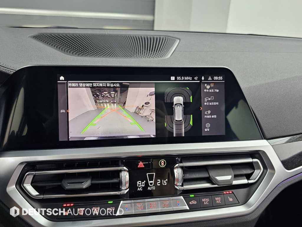 BMW 3시리즈 3시리즈 (G20) 320i 투어링 럭셔리 이미지 15