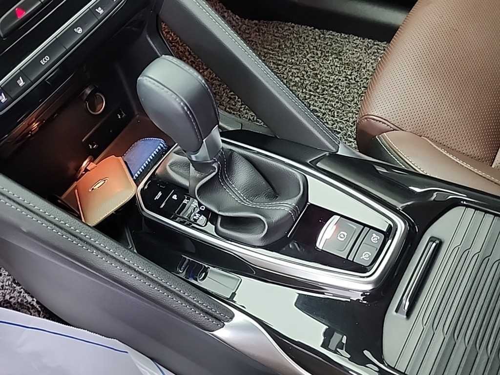 르노코리아(삼성) QM6 더뉴QM6 가솔린 2.0 GDe RE 시그니처 2WD 이미지 8