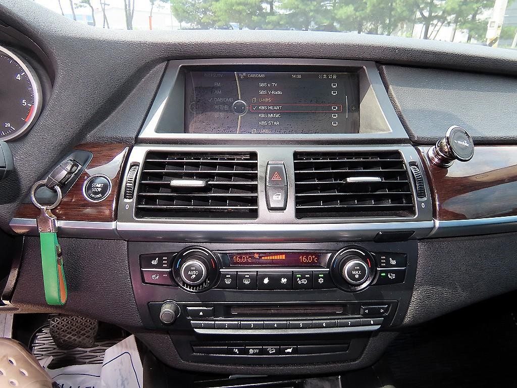 BMW X6 X6 (E71) 30 D 이미지 13