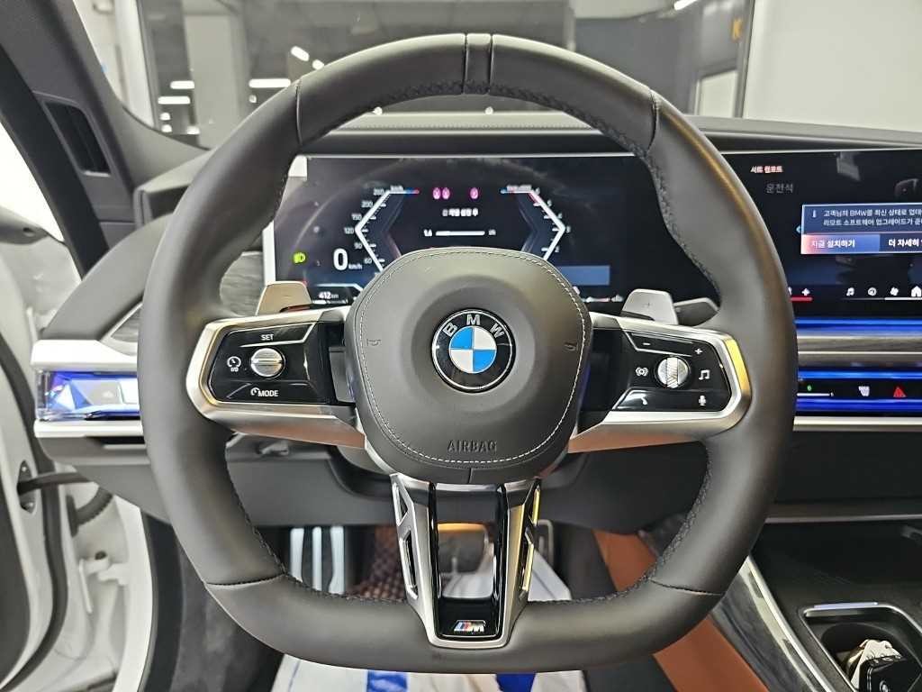 BMW 7시리즈 7시리즈 (G70) 740d xDrive M 스포츠 이미지 10