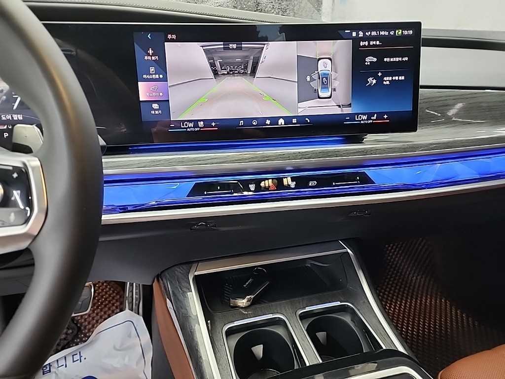 BMW 7시리즈 7시리즈 (G70) 740d xDrive M 스포츠 이미지 11