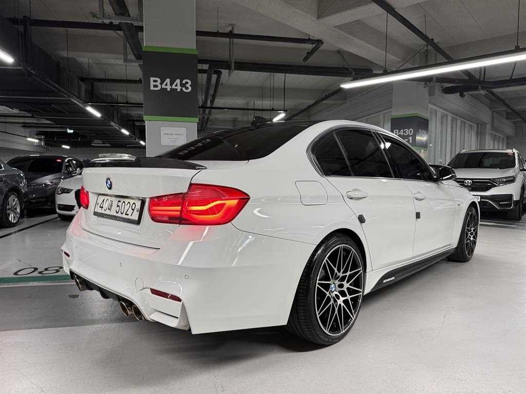 BMW 3시리즈 3시리즈 (F30) 320i 럭셔리 이미지 4