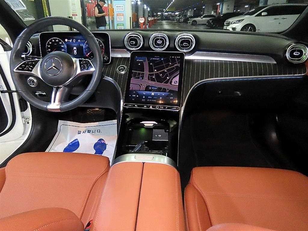 벤츠 C 클래스 C클래스 W206 C300 4MATIC 아방가르드 이미지 10