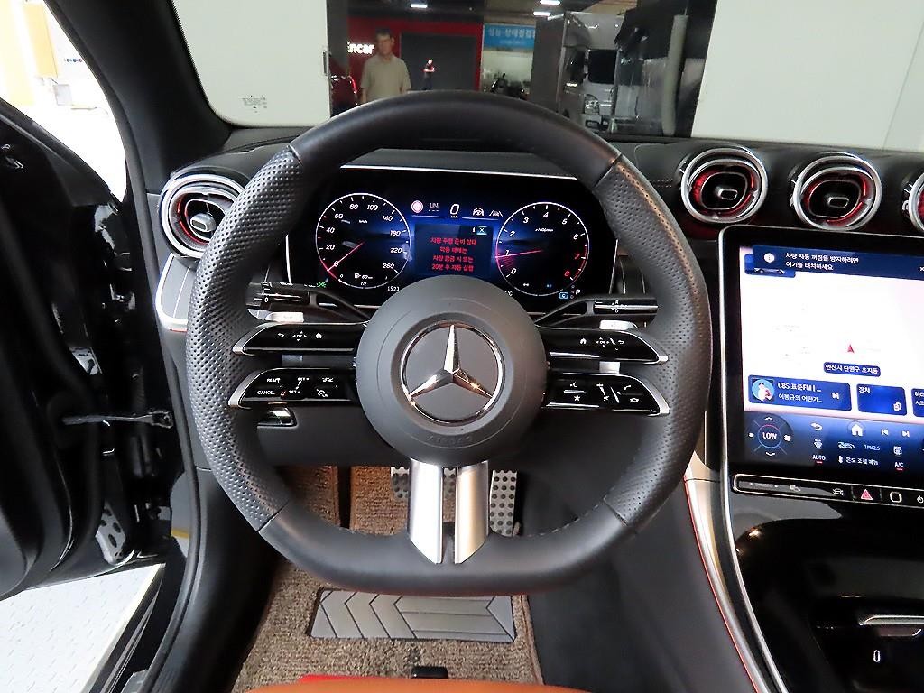 벤츠 GLC 클래스 GLC클래스 X254 GLC300 4MATIC 쿠페 이미지 9