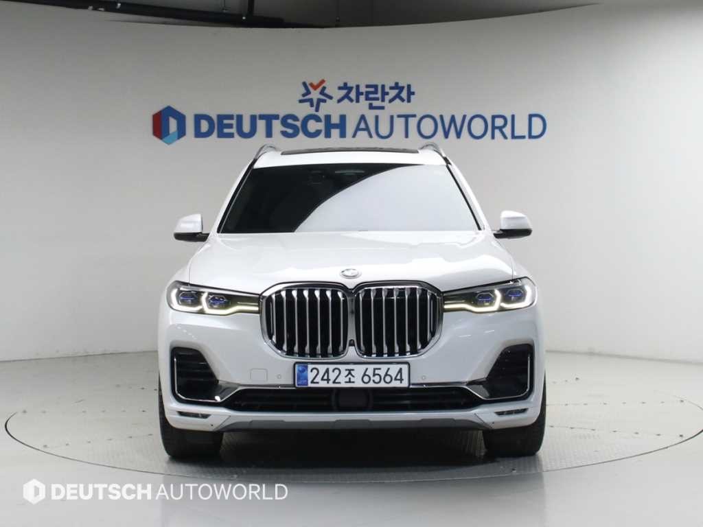 BMW X7 X7 (G07) xDrive 30d 디자인 퓨어 엑셀런스 6인승 이미지 3