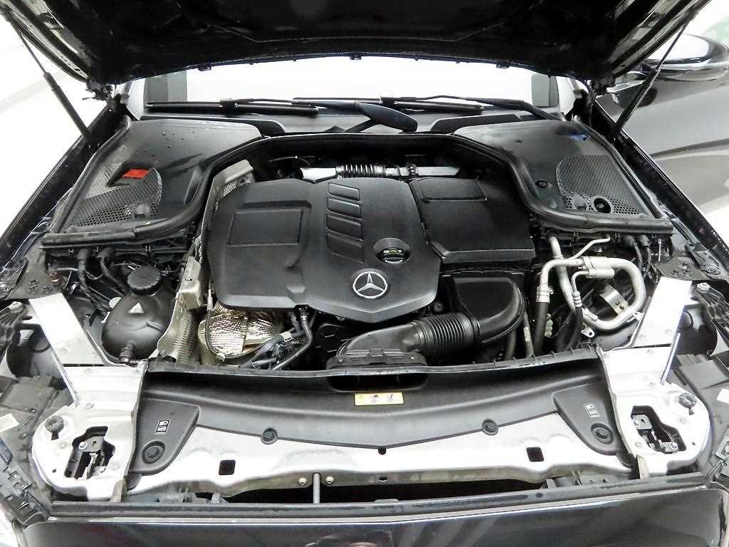 벤츠 E 클래스 E-클래스 W213 E220d 아방가르드 이미지 19