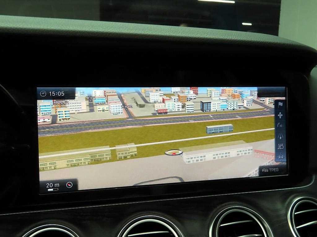 벤츠 E 클래스 E-클래스 W213 E220d 아방가르드 이미지 8