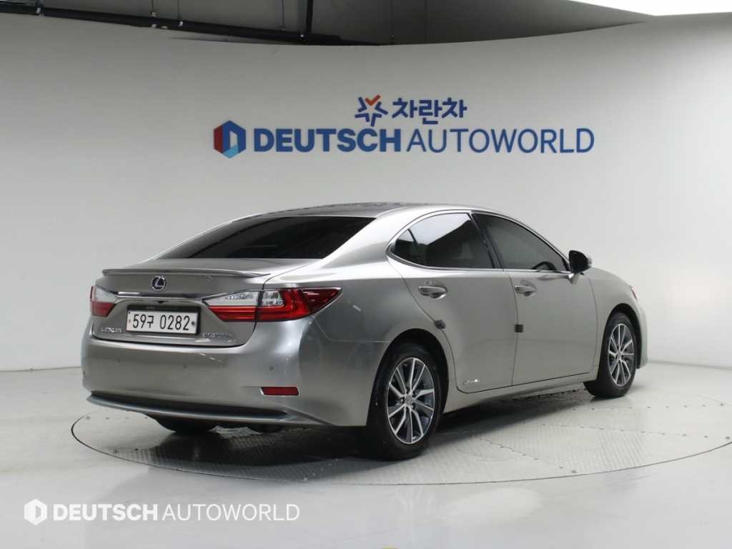 렉서스 ES 뉴ES300h 슈프림 이미지 2