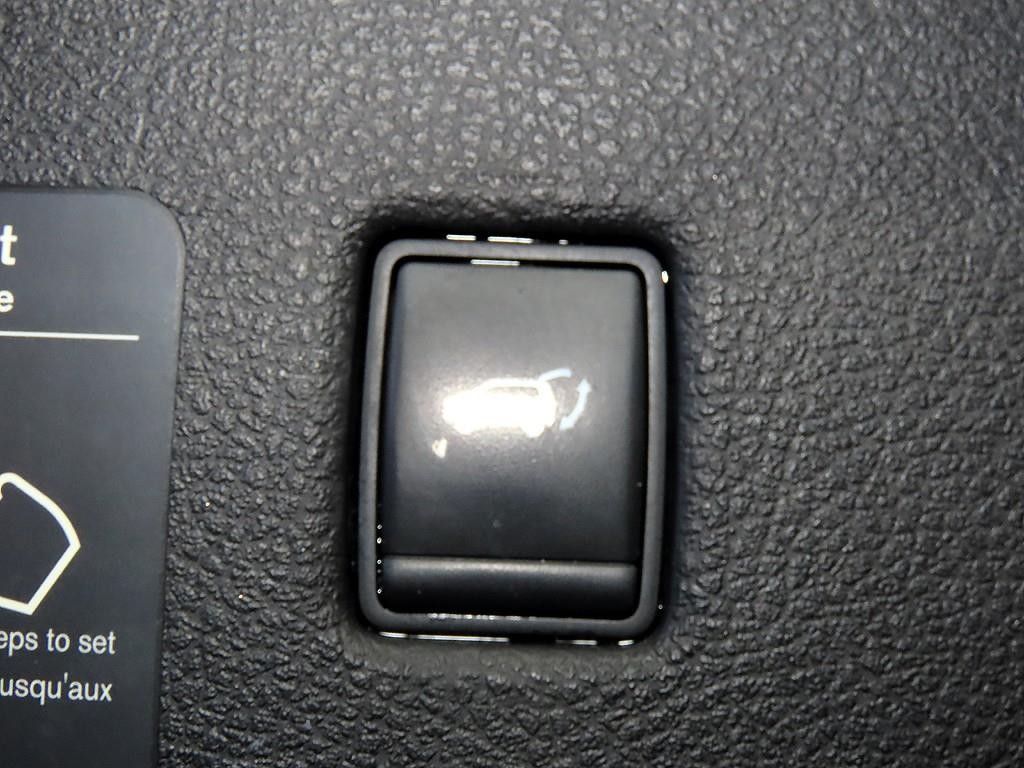 인피니티 QX QX50(P71A) 2.0 VC-T 에센셜 이미지 16