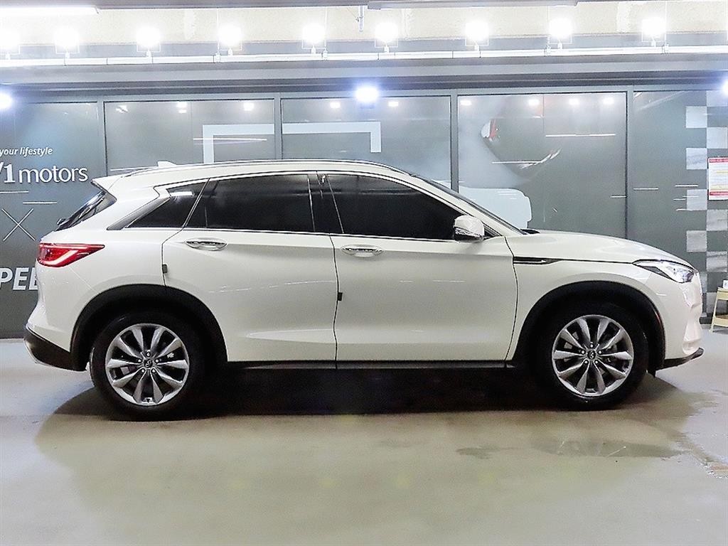 인피니티 QX QX50(P71A) 2.0 VC-T 에센셜 이미지 3