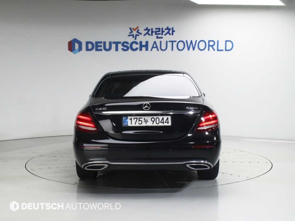 벤츠 E 클래스 E-클래스 W213 E220d 4MATIC 익스클루시브 이미지 4