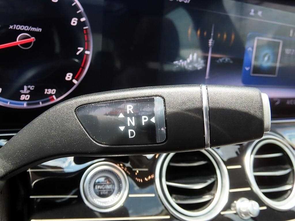벤츠 E 클래스 E-클래스 W213 E450 4MATIC 익스클루시브 이미지 11