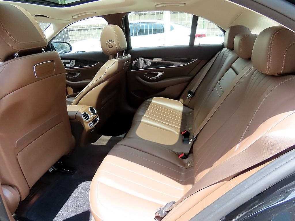 벤츠 E 클래스 E-클래스 W213 E450 4MATIC 익스클루시브 이미지 6