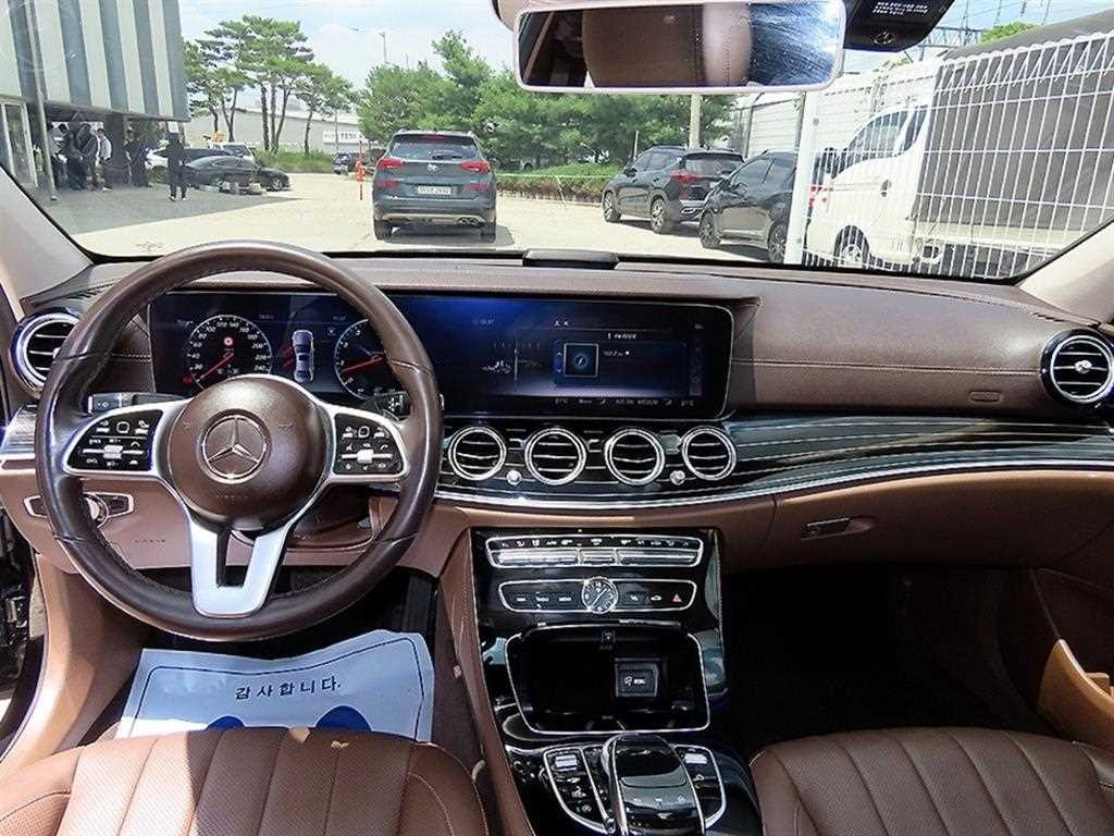 벤츠 E 클래스 E-클래스 W213 E450 4MATIC 익스클루시브 이미지 7